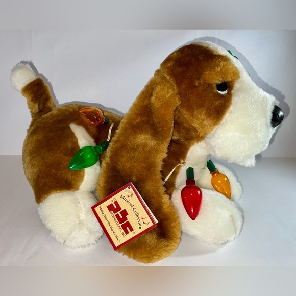Basset Hound Animated Christmas Plush - has tags but has a few flaws-collectible - Picture 1 of 10